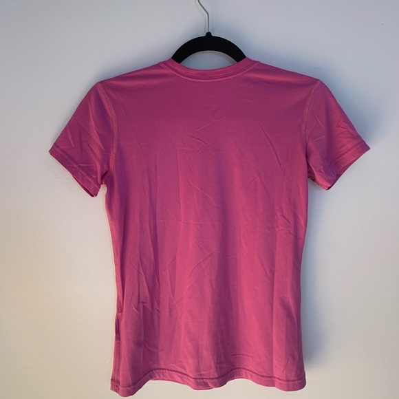 Nike pink dri-fit workout T-shirt, marble graphic - Picture 2 of 3